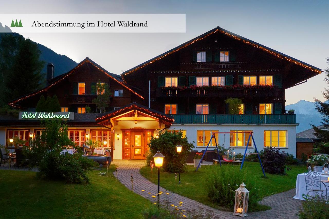 Hotel Waldrand Lenk Exteriér fotografie