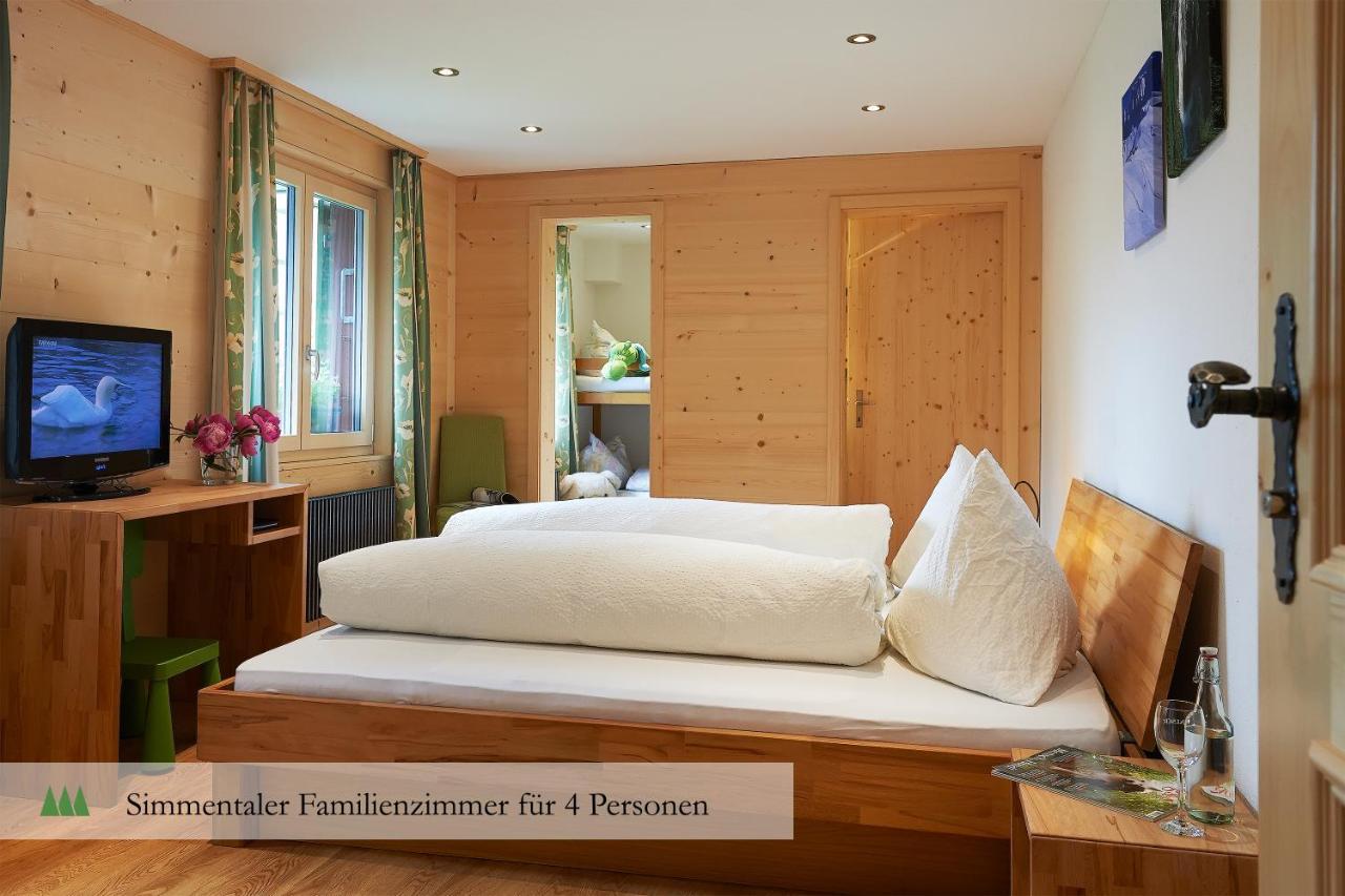 Hotel Waldrand Lenk Exteriér fotografie